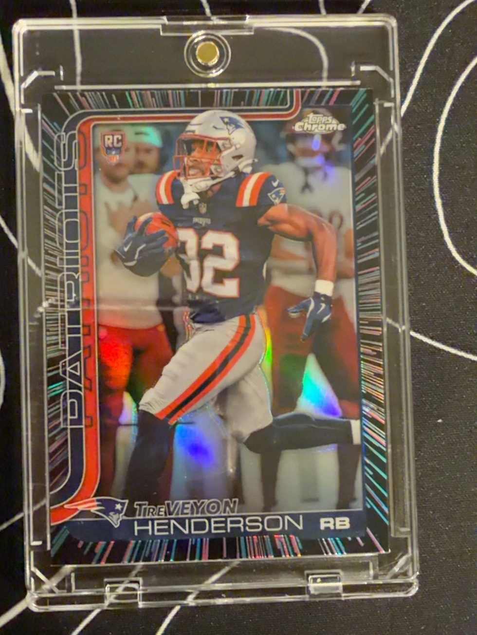 TreVeyon Henderson 2025 Topps Chrome front