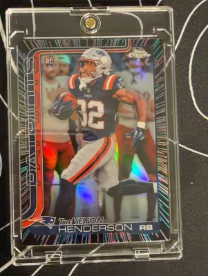 TreVeyon Henderson 2025 Topps Chrome Neon Burst Refractor